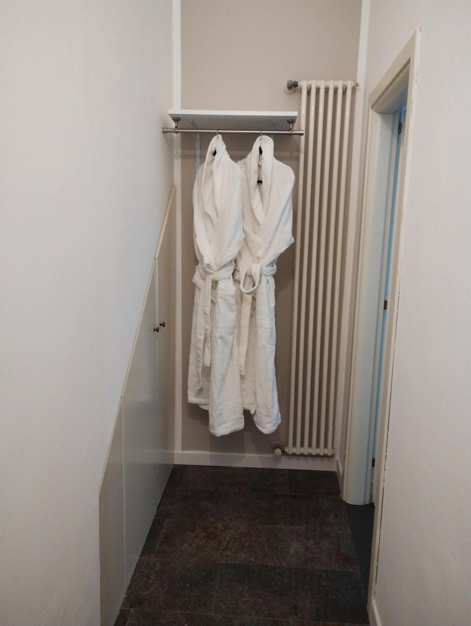 Palazzo Cusani Charming Rooms Vercelli Kültér fotó