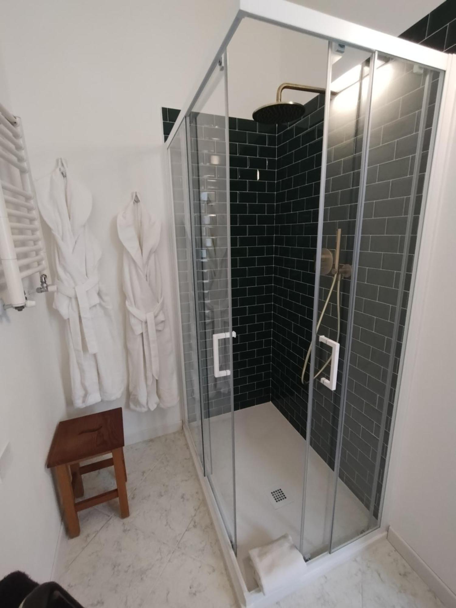 Palazzo Cusani Charming Rooms Vercelli Kültér fotó